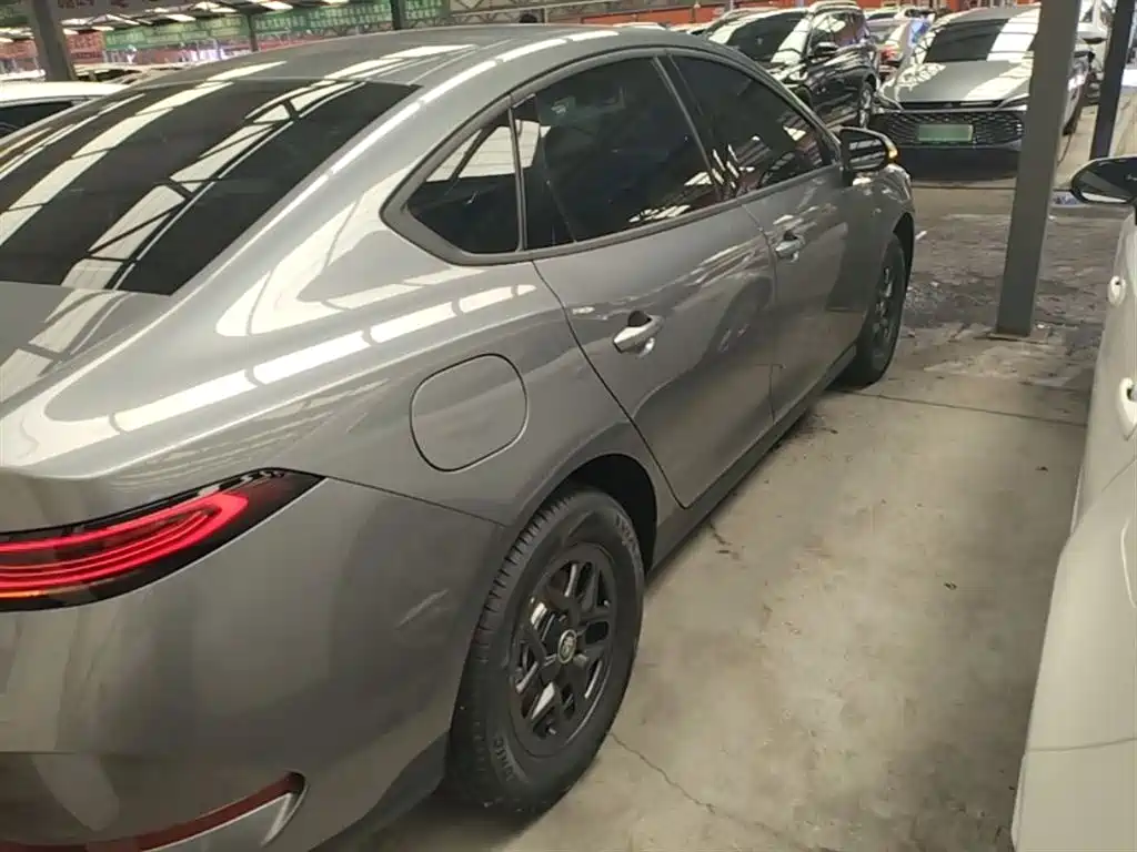 BYD Qin Plus PLUS 2025 DM-i Smart Drive 128KM