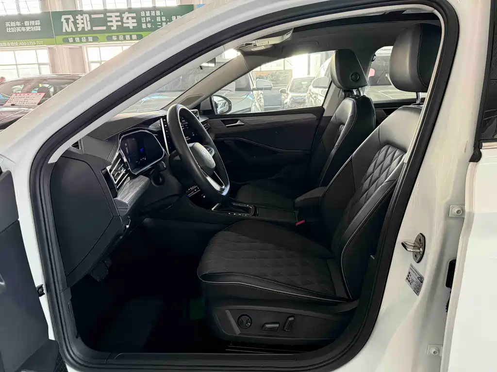 Volkswagen Sagitar 2023 280TSI DSG