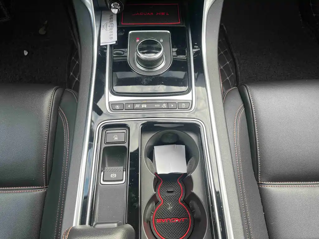 Jaguar XEL — миниатюра 15