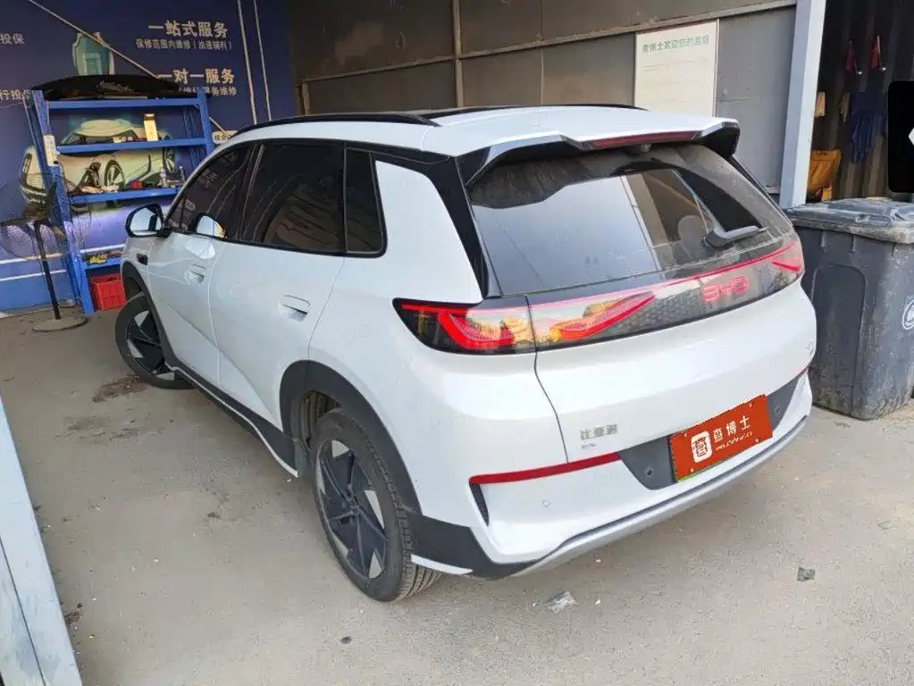 BYD Sealion 05 EV — миниатюра 7