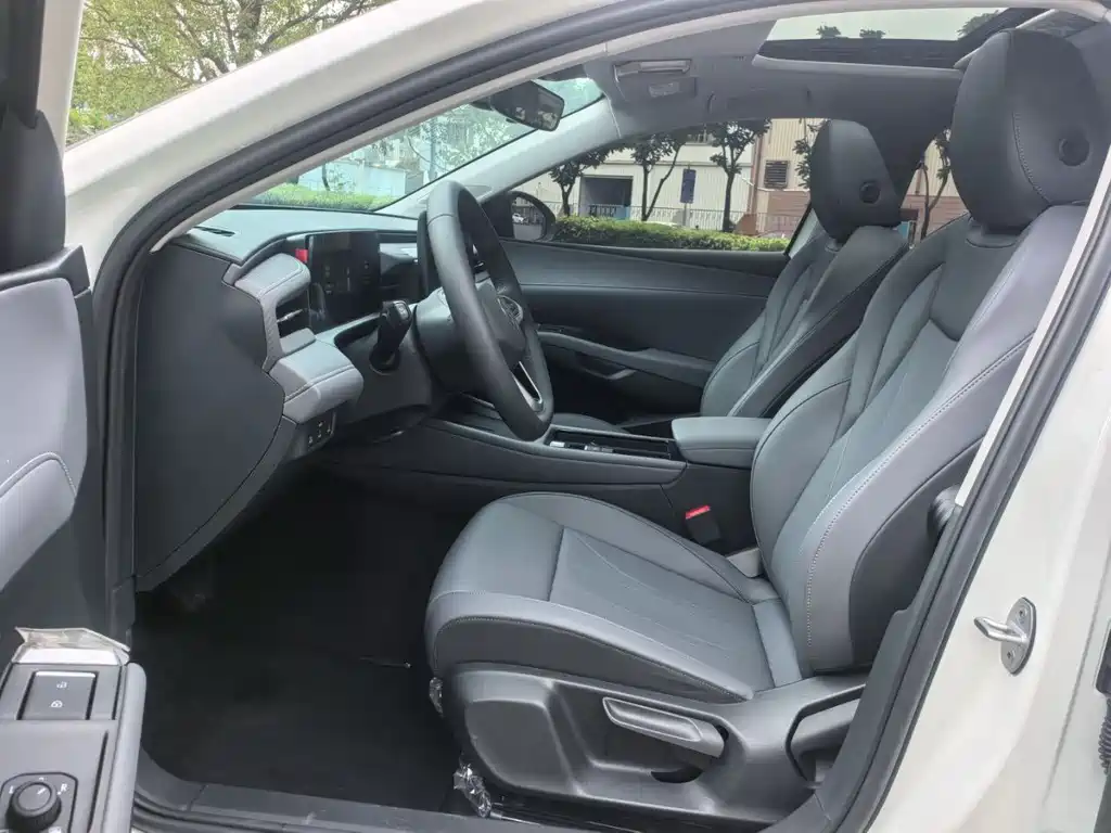 Volkswagen Lavida 2026 Pro 300TSI