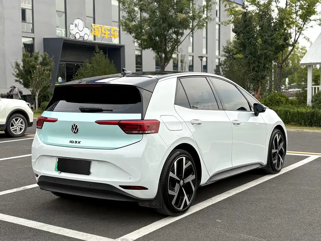 Volkswagen ID.3 — миниатюра 5