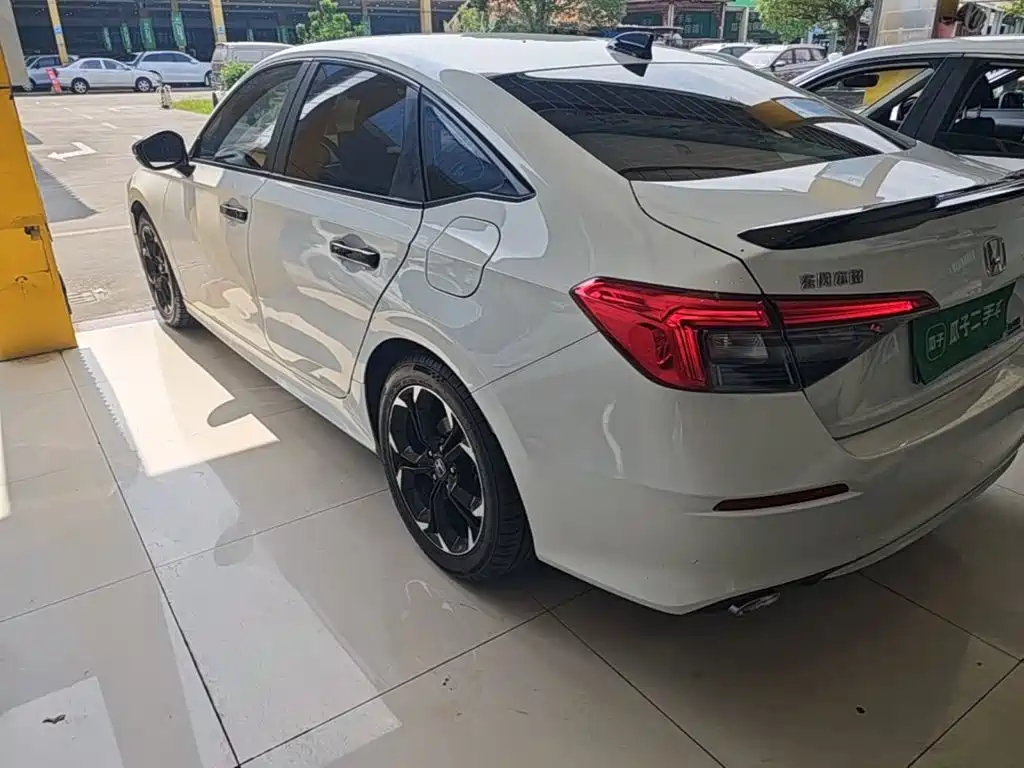 Honda Civic — миниатюра 5