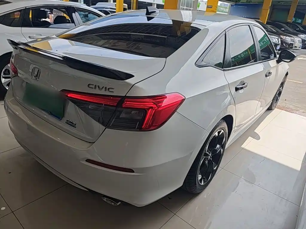 Honda Civic — миниатюра 7