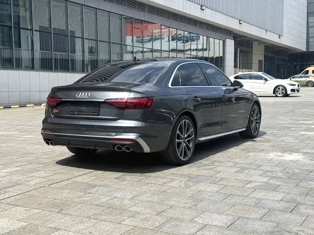 Audi S4 — миниатюра 7
