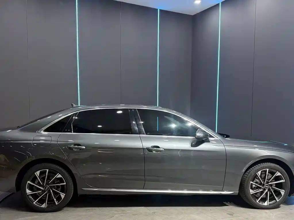 Audi A4L — миниатюра 5