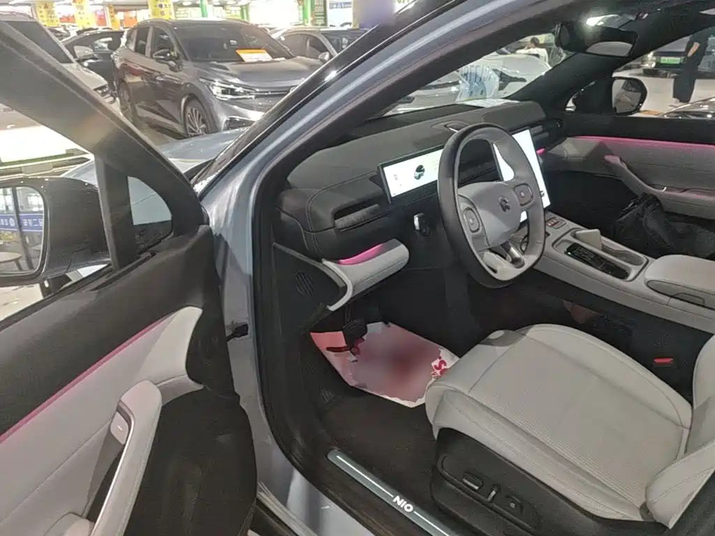 NIO ES6 — миниатюра 16