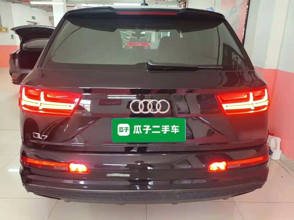 Audi Q7 — миниатюра 6