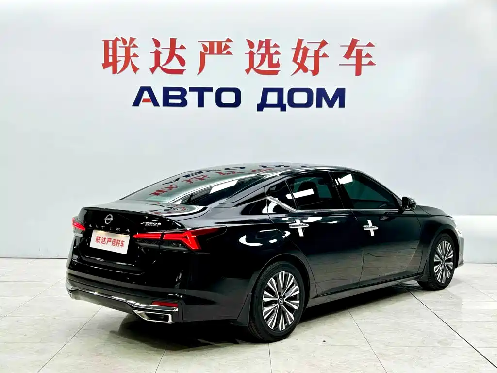 Nissan Teana — миниатюра 6