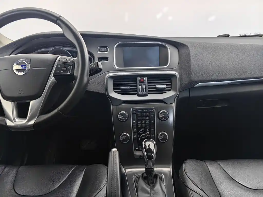 Volvo V40 — миниатюра 12