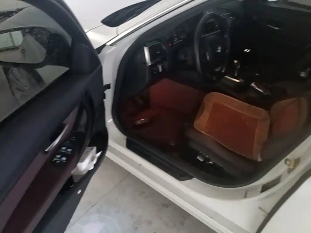 BMW 3 Series — миниатюра 16