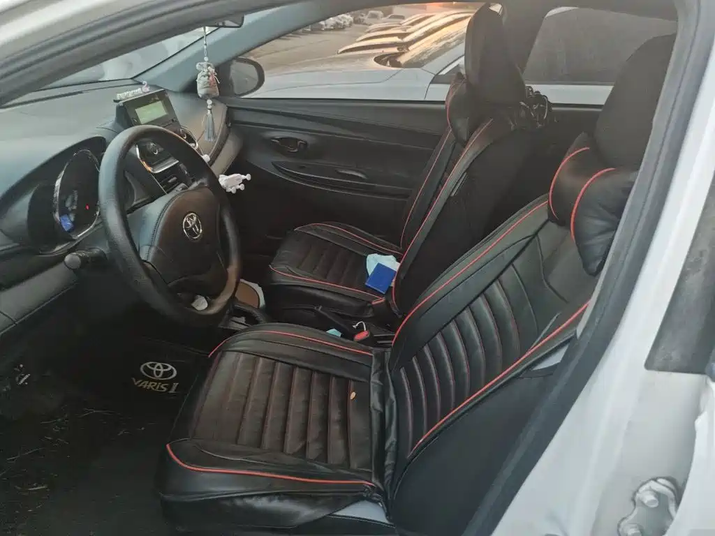 Toyota Yaris L — миниатюра 11