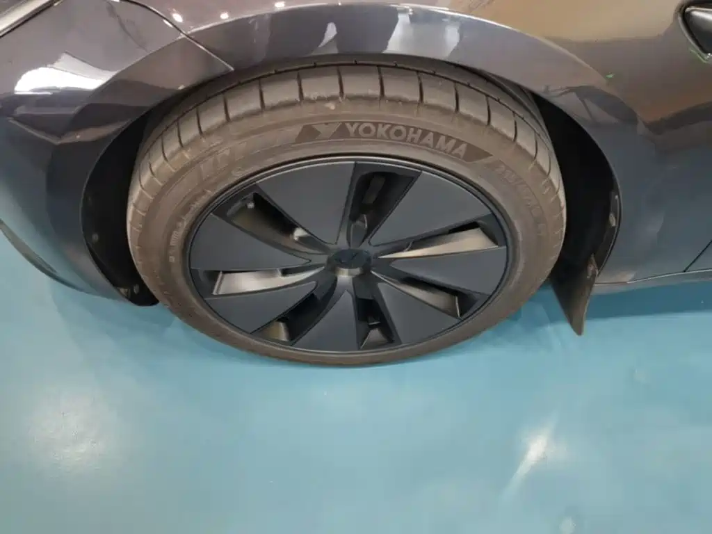 Tesla Model 3 — миниатюра 23