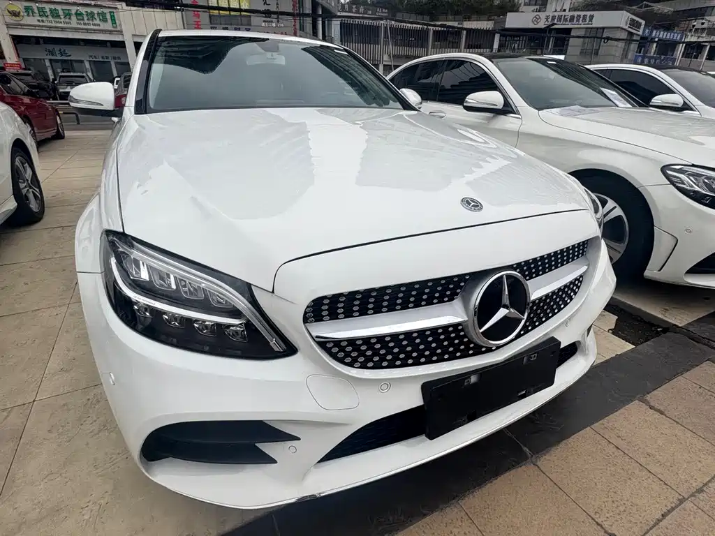 Mercedes-Benz C-Class — миниатюра 3