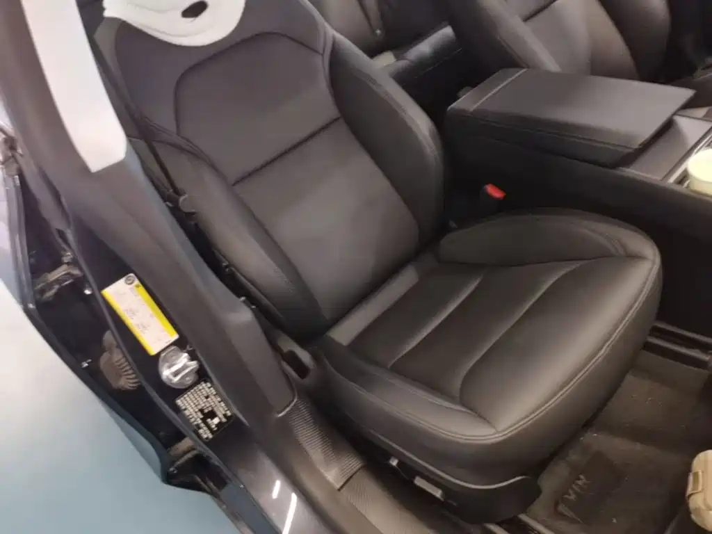 Tesla Model 3 — миниатюра 25