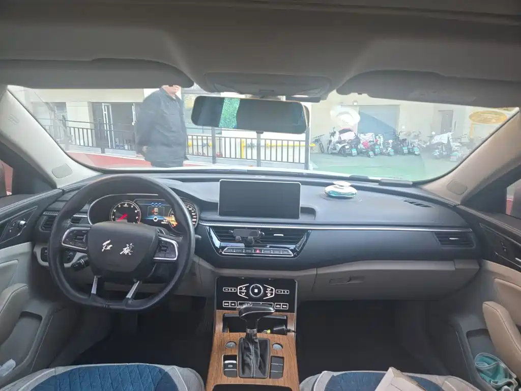 Hongqi Hongqi H5 — миниатюра 5