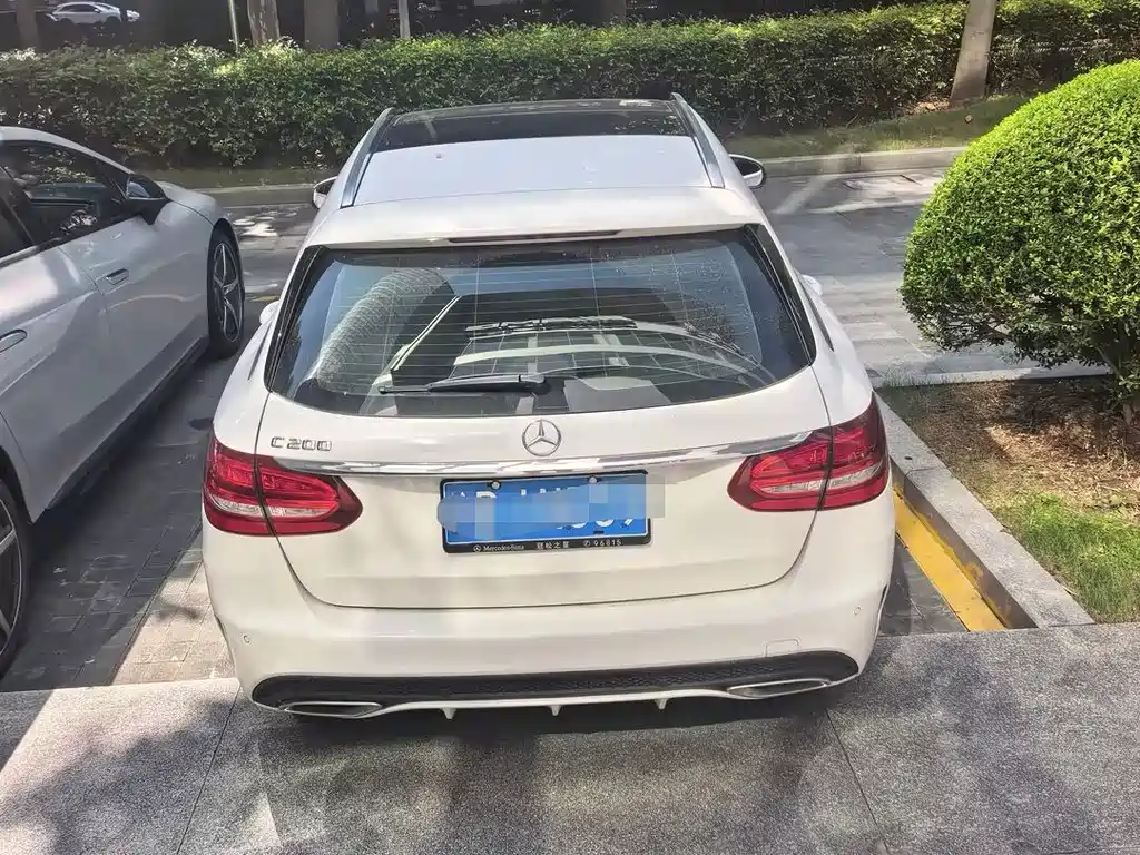 Mercedes-Benz C-Class (Import) — миниатюра 3