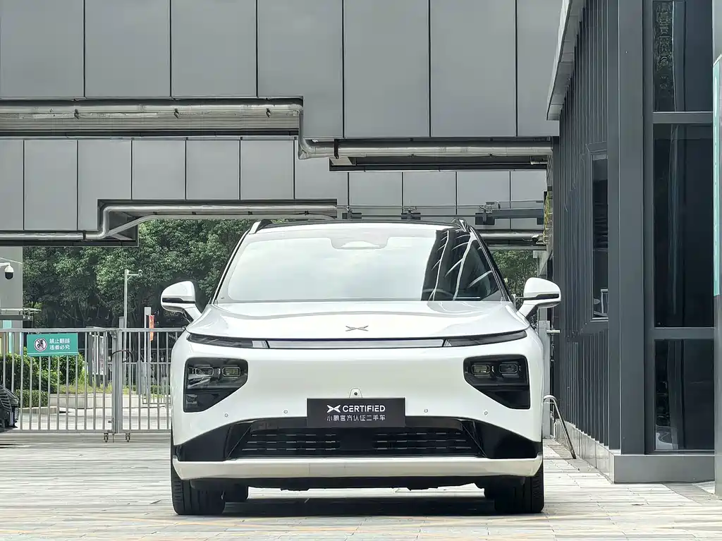 XPeng G9 — миниатюра 2