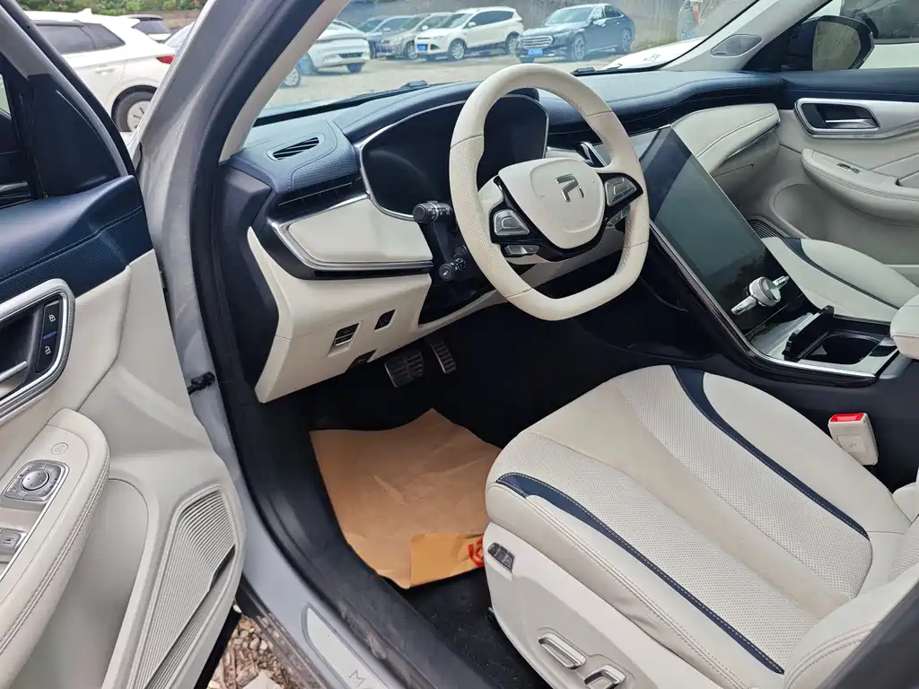Roewe Feifan MARVEL R — миниатюра 7