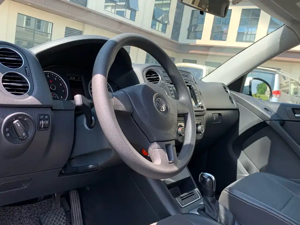 Volkswagen Tiguan — миниатюра 17