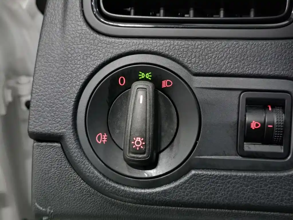 Volkswagen Polo — миниатюра 21