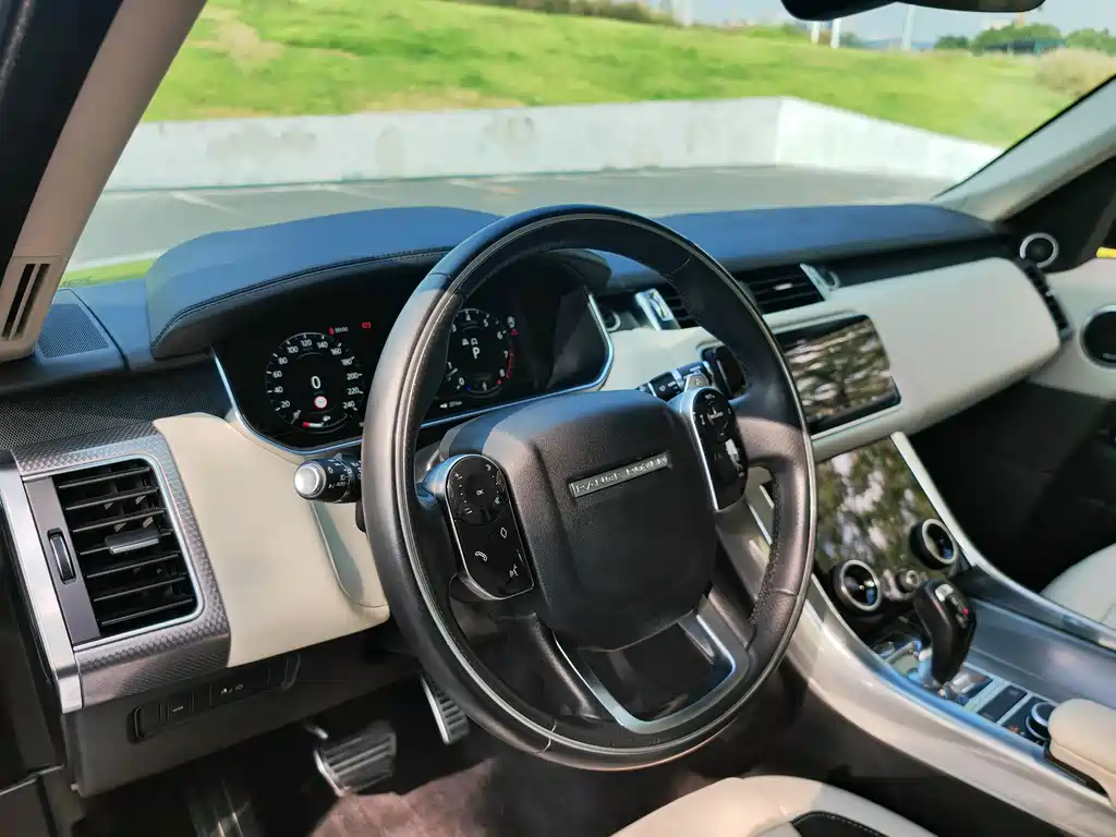 Land Rover Sport — миниатюра 5