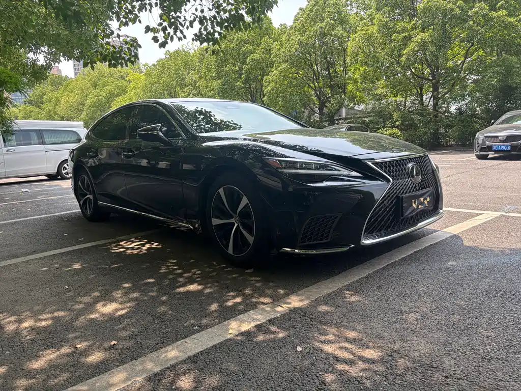 Lexus LS 2024 500h