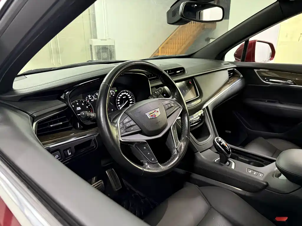 Cadillac XT5 — миниатюра 10