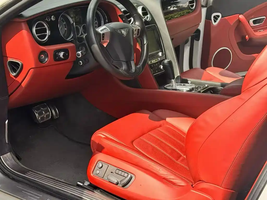 Bentley Continental — миниатюра 4