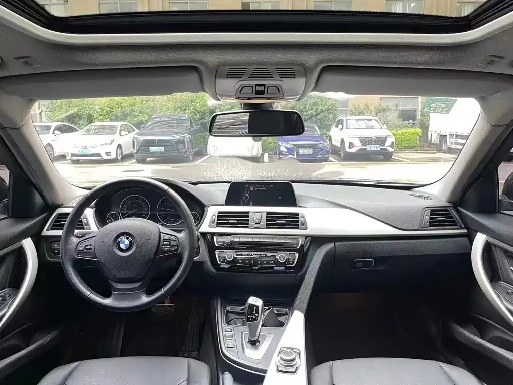 BMW 3 Series — миниатюра 5