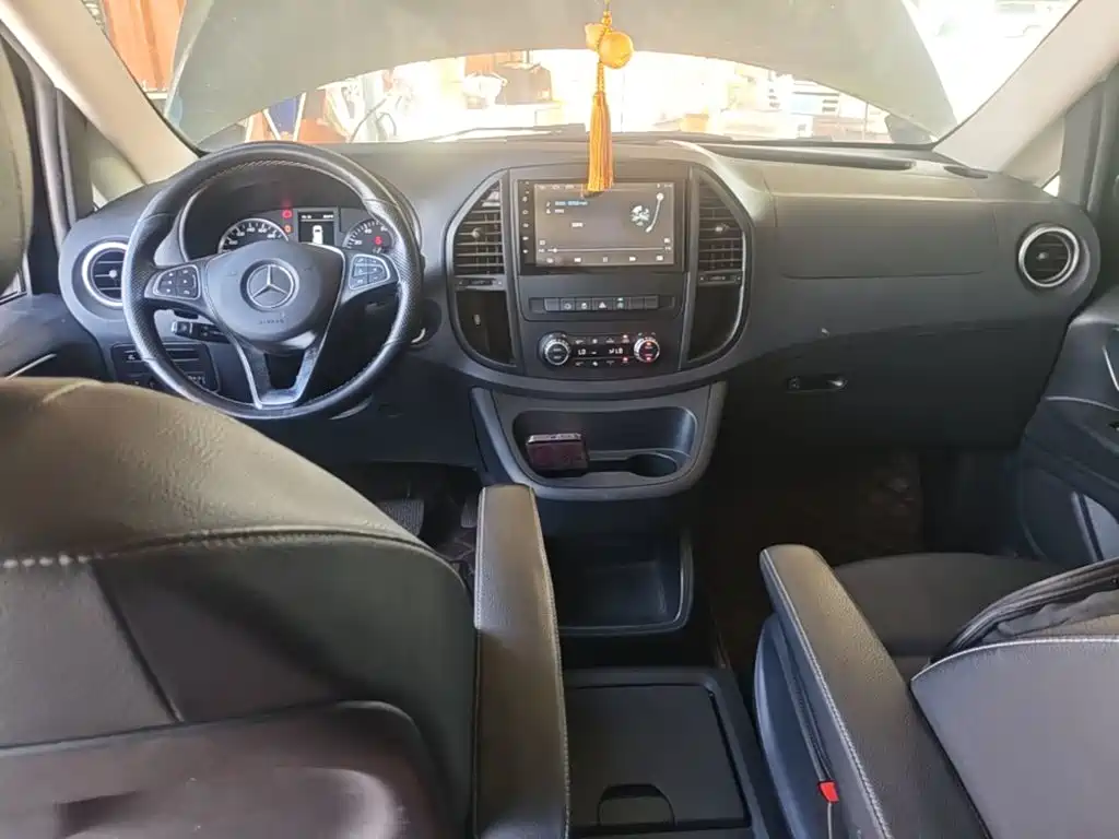 Mercedes-Benz Vito — миниатюра 10