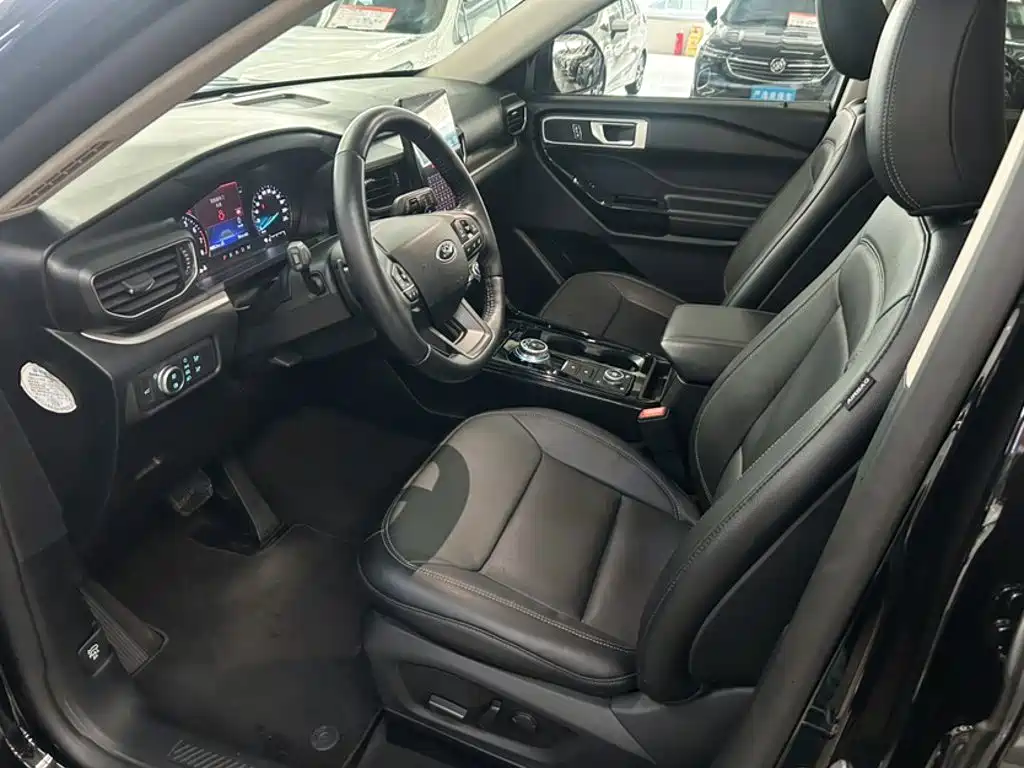 Ford Explorer — миниатюра 8