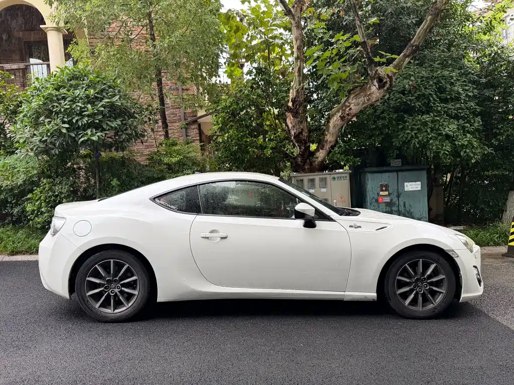 Toyota 86 — миниатюра 7
