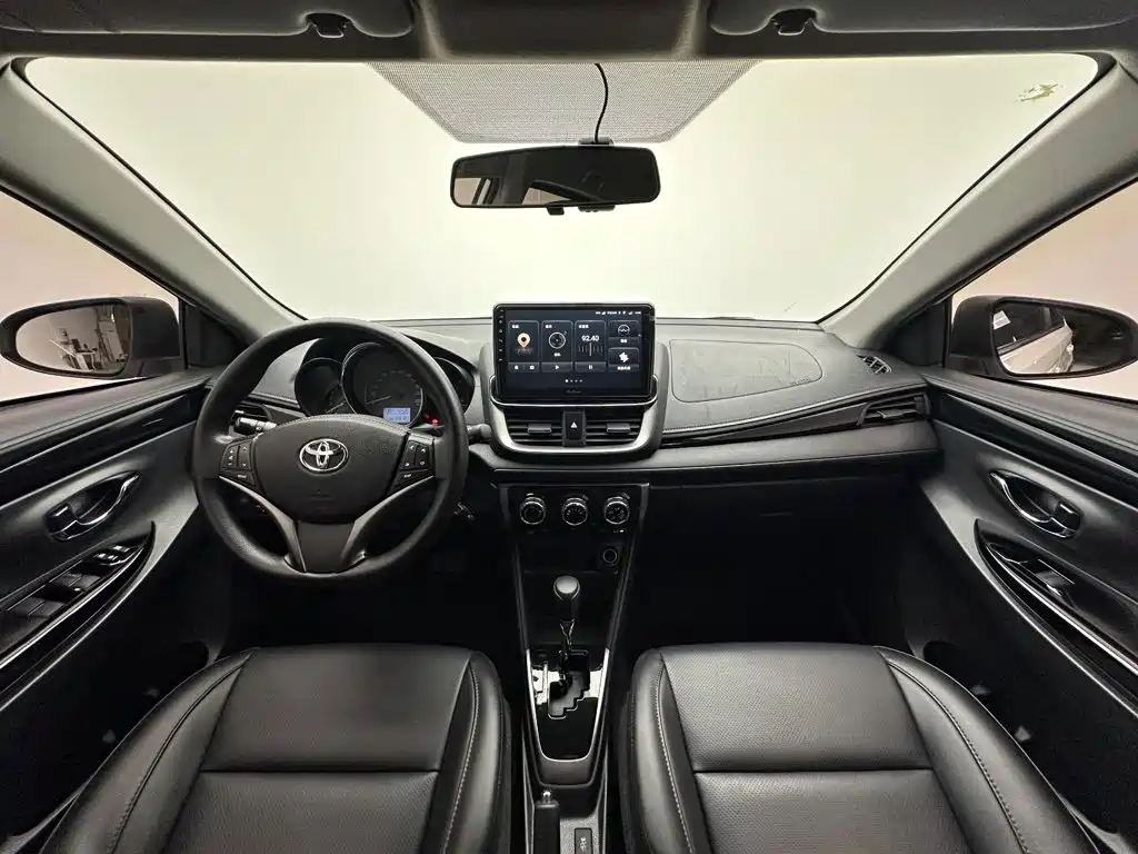 Toyota Yaris L — миниатюра 19