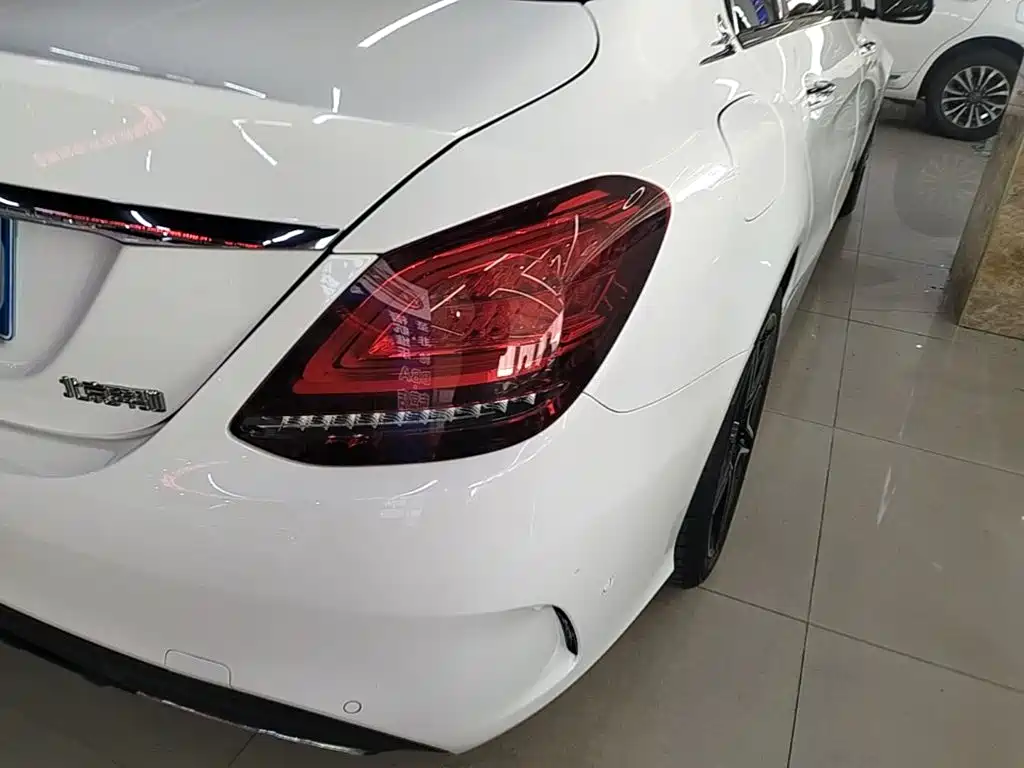 Mercedes-Benz C-Class — миниатюра 8