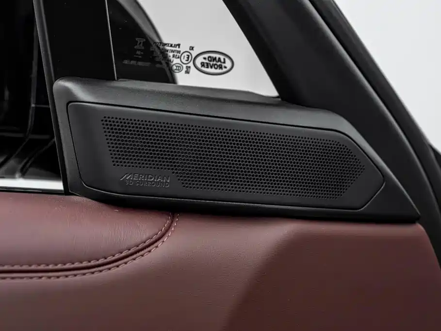 Land Rover Range Rover — миниатюра 15