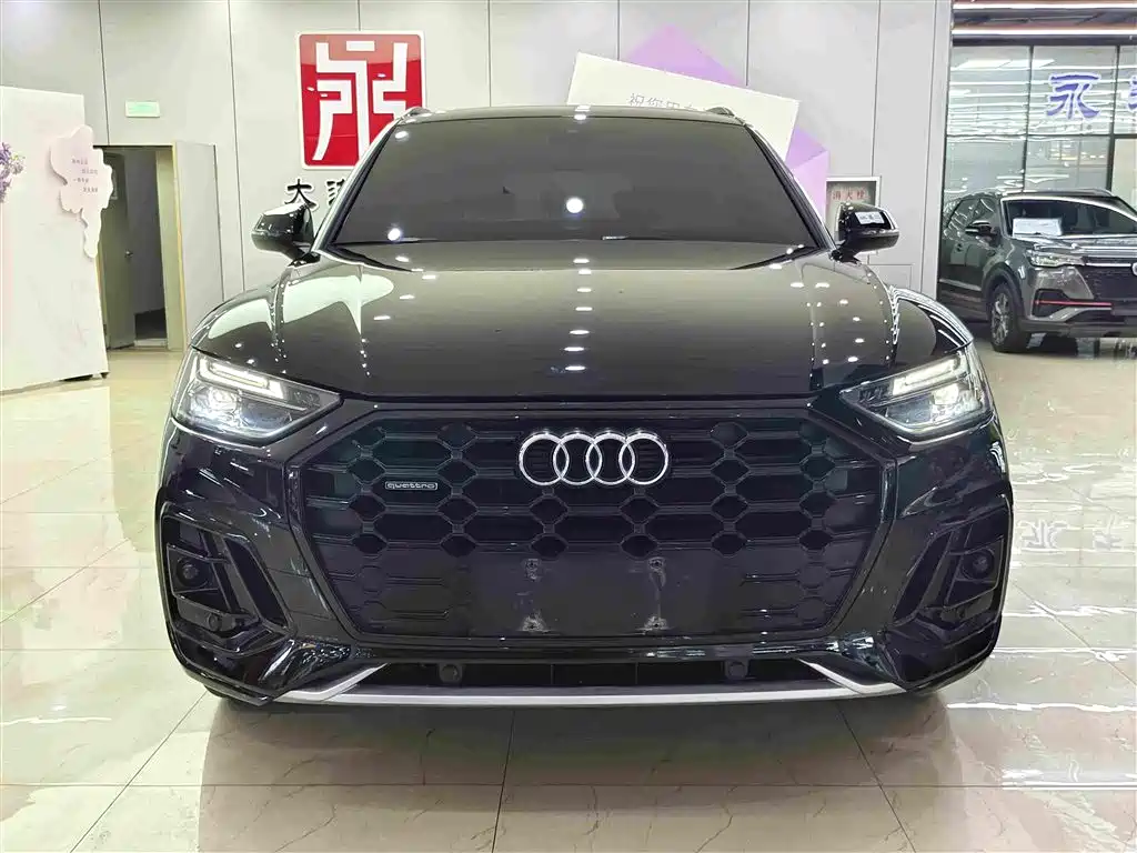 Audi Q5L — миниатюра 2