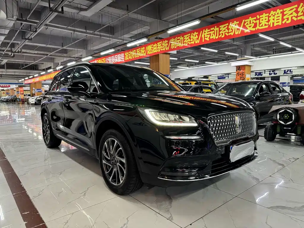 Lincoln Corsair — миниатюра 3