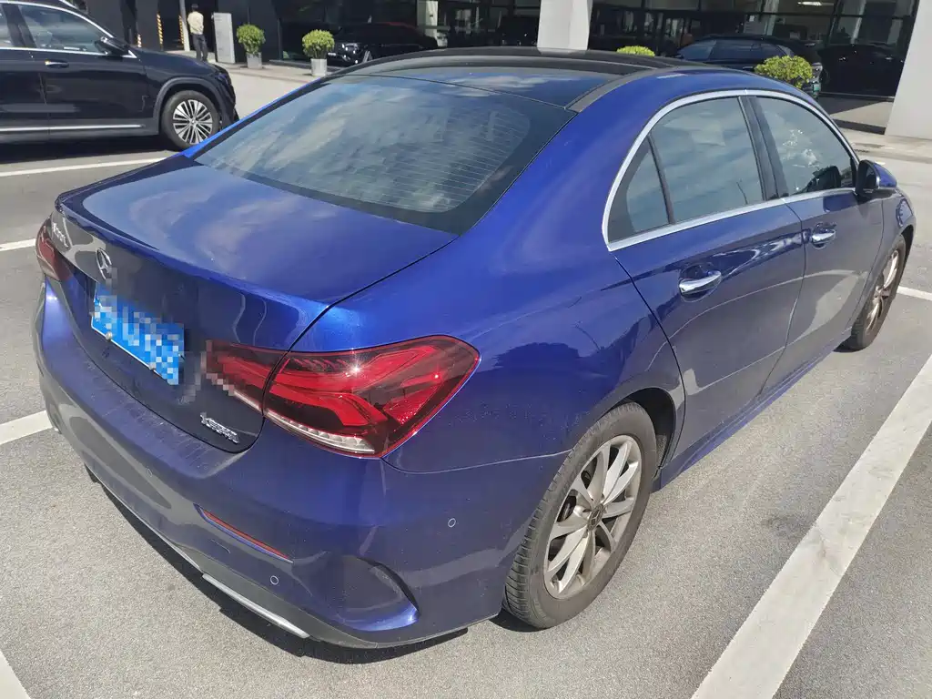 Mercedes-Benz A-Class — миниатюра 3