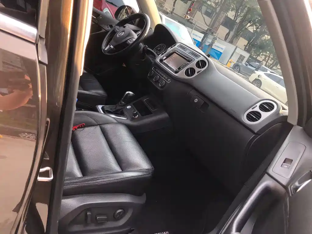 Volkswagen Tiguan — миниатюра 6