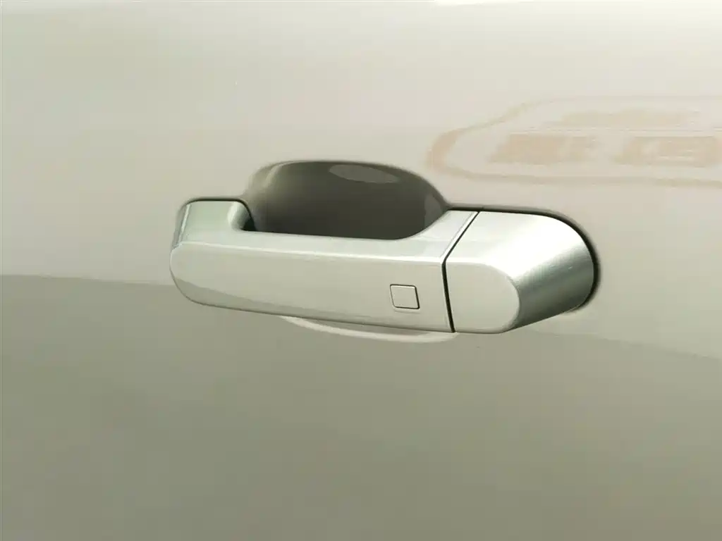 BAOJUN YUE ALSO PLUS