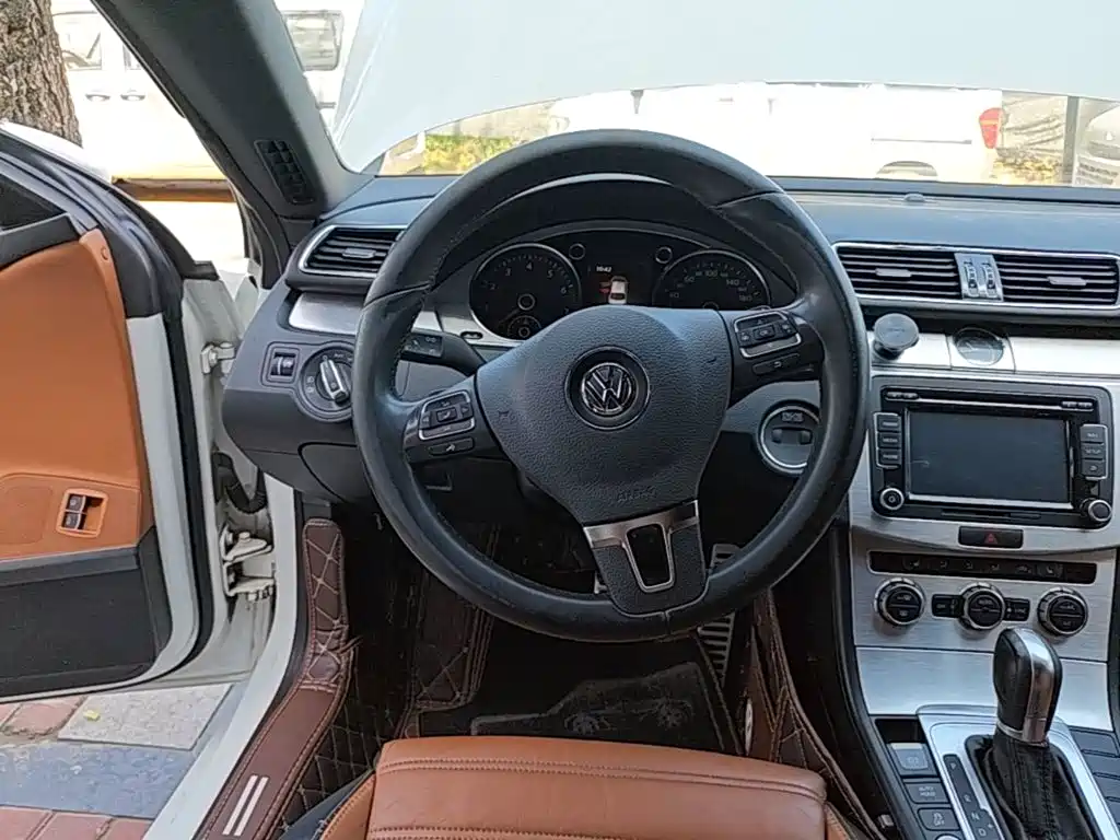 Volkswagen CC — миниатюра 11