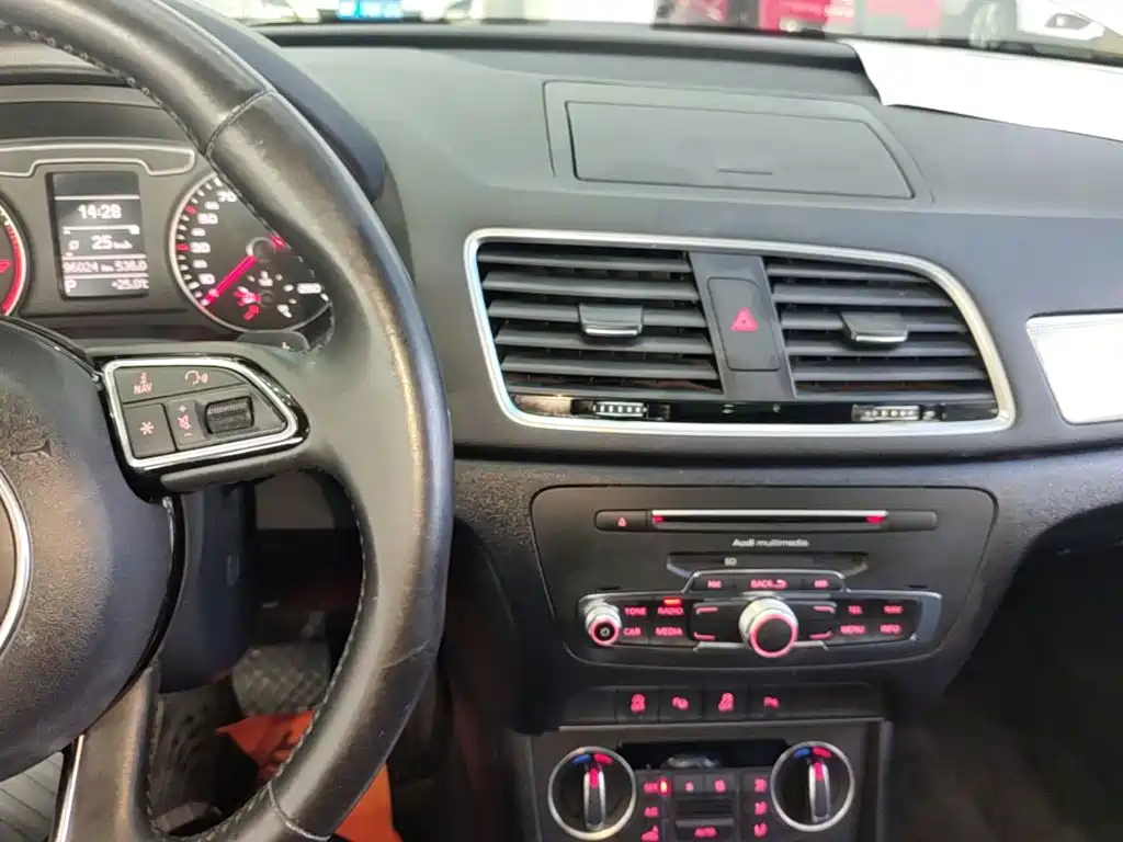 Audi Q3 — миниатюра 13