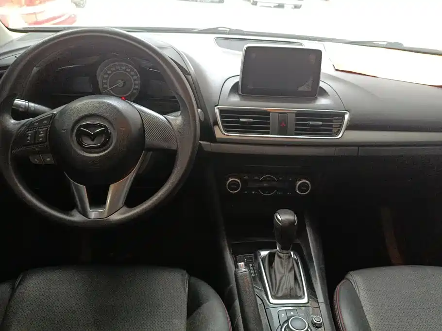 Mazda 3 Axela — миниатюра 11