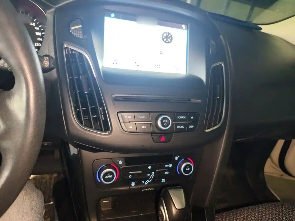 Ford Focus 2018 EcoBoost 180 AT Elite