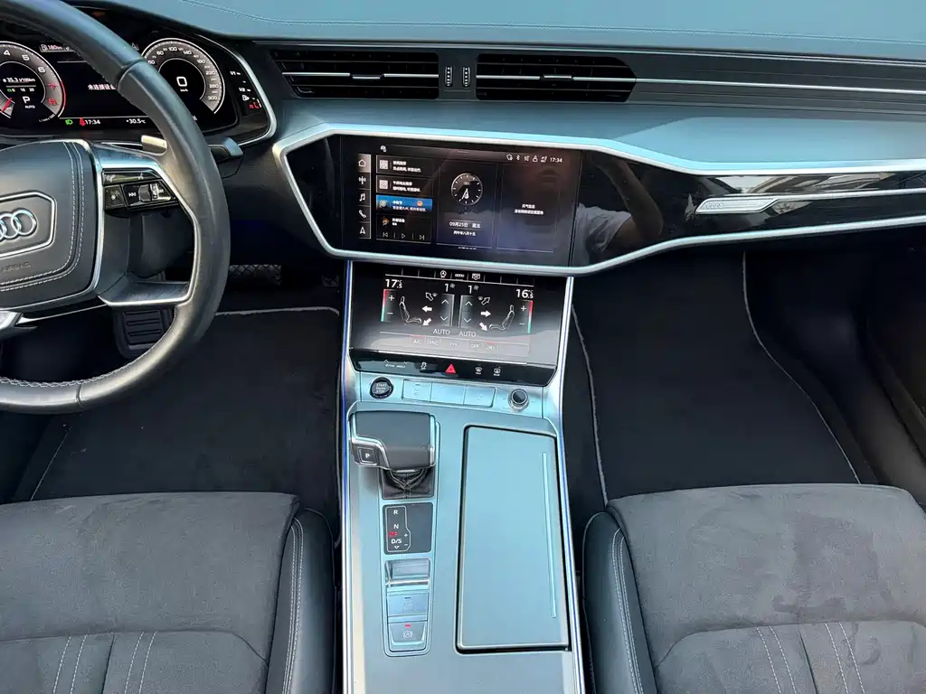 Audi A7L — миниатюра 12