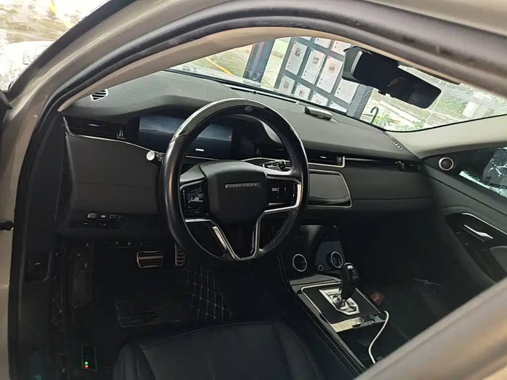 Land Rover Evoque — миниатюра 10