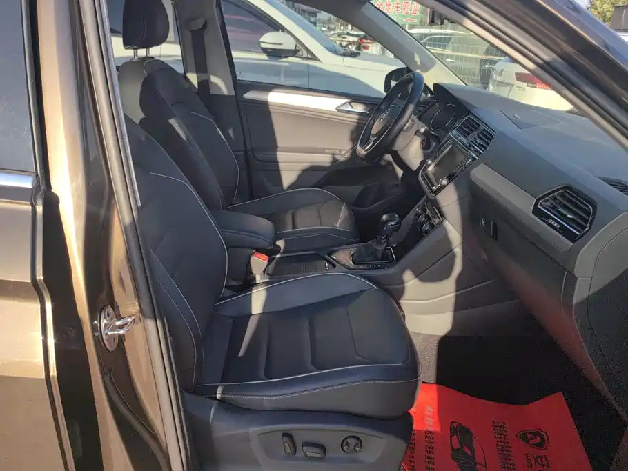 Volkswagen Tiguan L — миниатюра 8