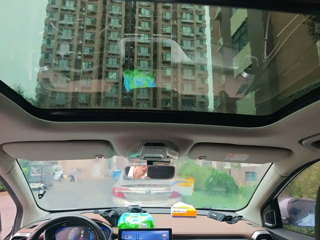 Geely Binyue — миниатюра 19