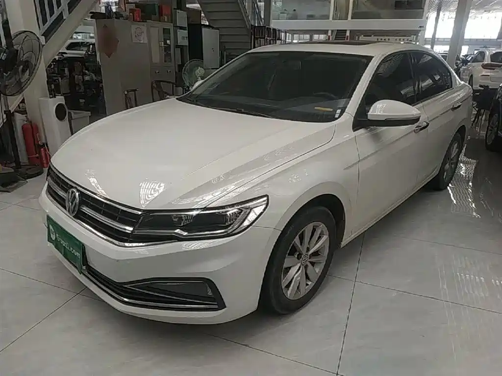 Купить Volkswagen Bora